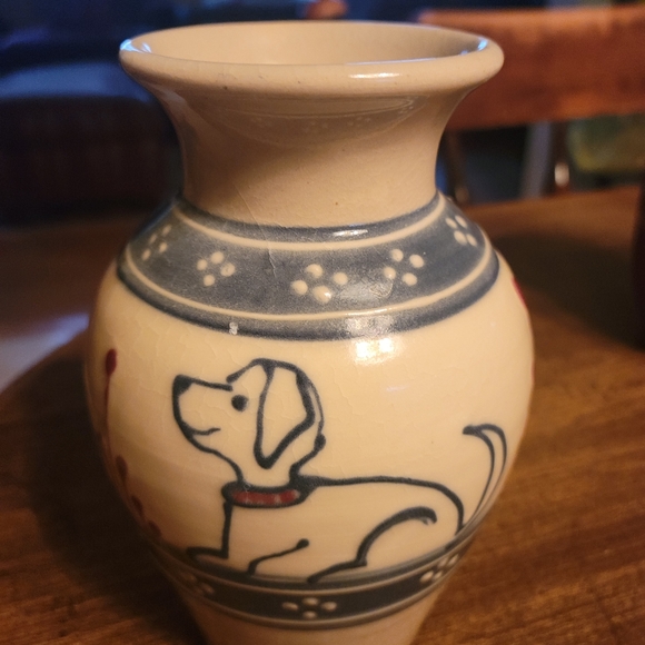 CORNISH HILL POTTERY VASE - Picture 4 of 4